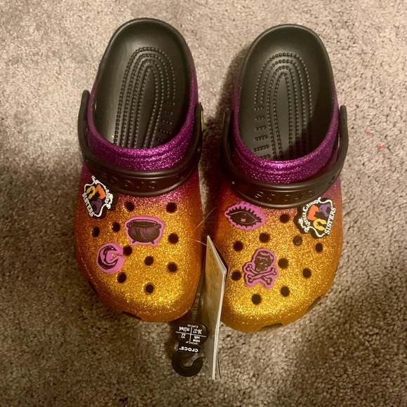 **SOLD**Crocs - Picture 2 of 2